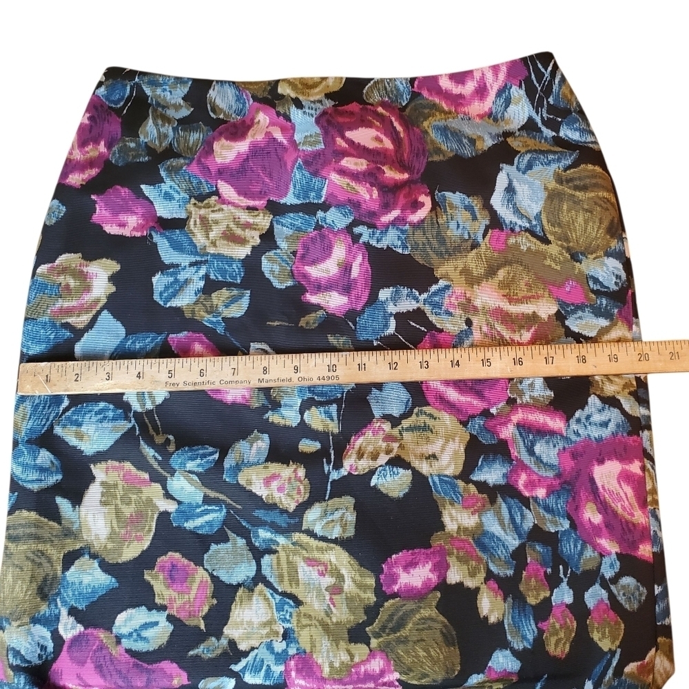 Talbots Floral Pencil Skirt - Black, Pink, Green. Cotton/Silk Blend. 12P. #0188 - Picture 7 of 9